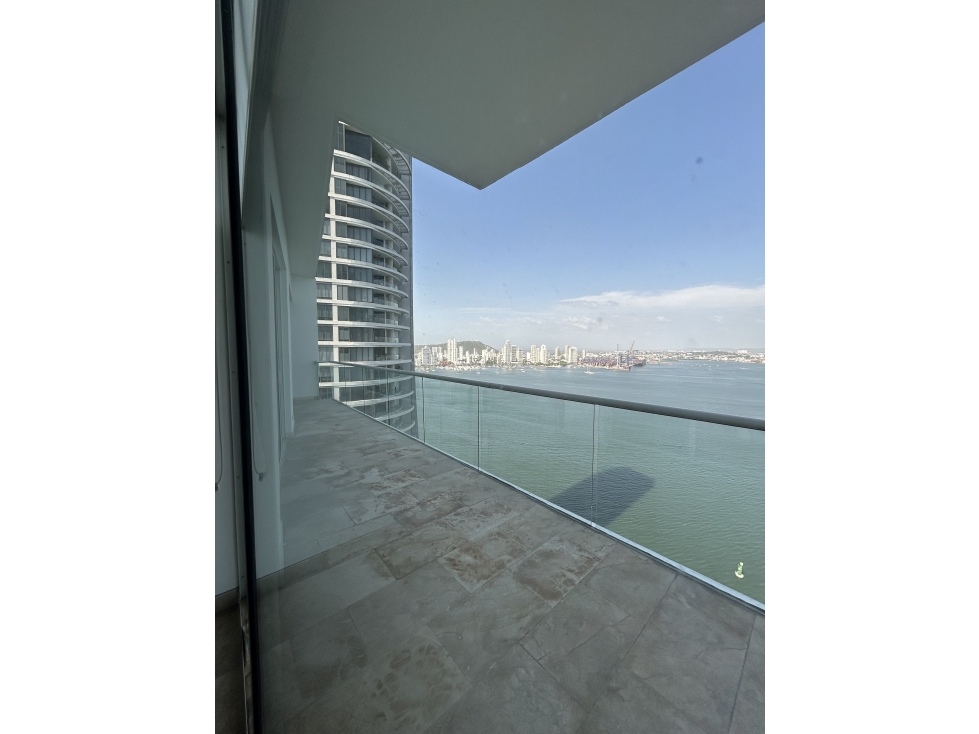 VENTA APARTAMENTO DE 3 ALCOBAS FRENTE BAHIA BOCAGRANDE — foto 4