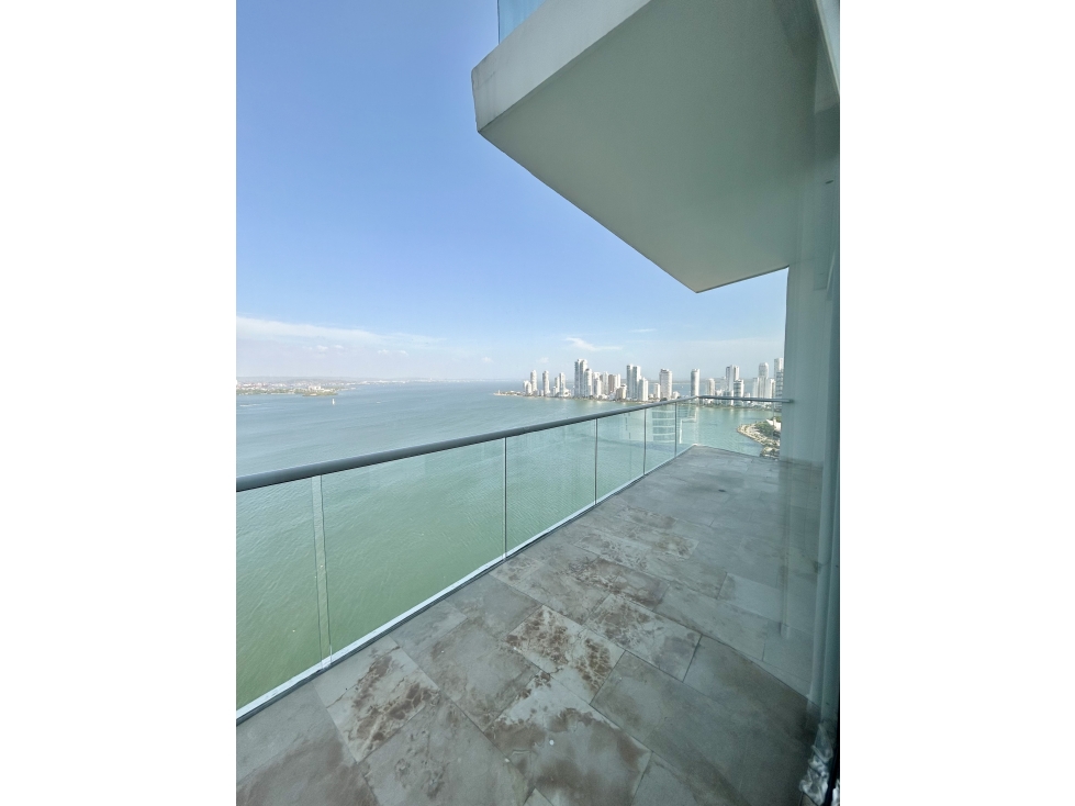VENTA APARTAMENTO DE 3 ALCOBAS FRENTE BAHIA BOCAGRANDE