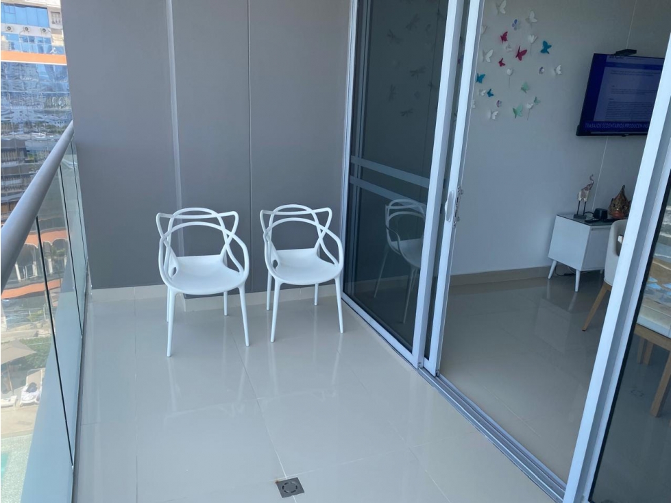VENTA DE APARTAMENTO DE DOS ALCOBAS TURISTICO FRENTE AL MAR BOCAGRANDE — foto 3