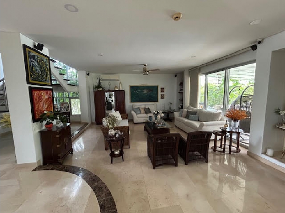 VENTA EXCELENTE CASA DE CUATRO ALCOBAS TERRANOVA ZONA NORTE — foto 4