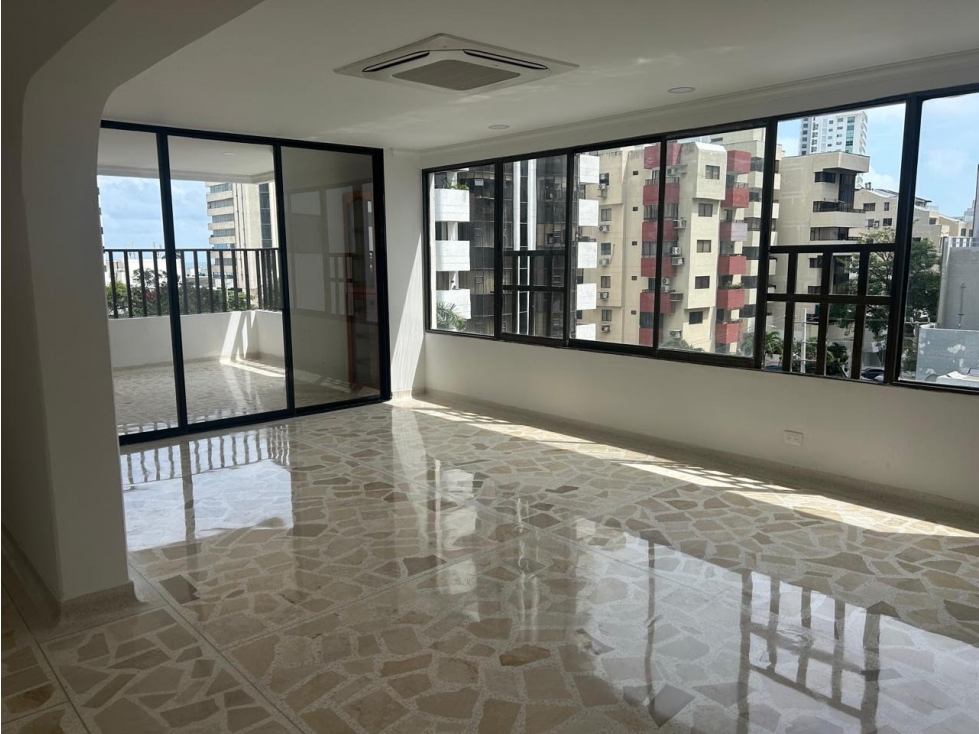 VENTA APTO REMODELADO DE 3 ALCOBAS BOCAGRANDE — foto 2