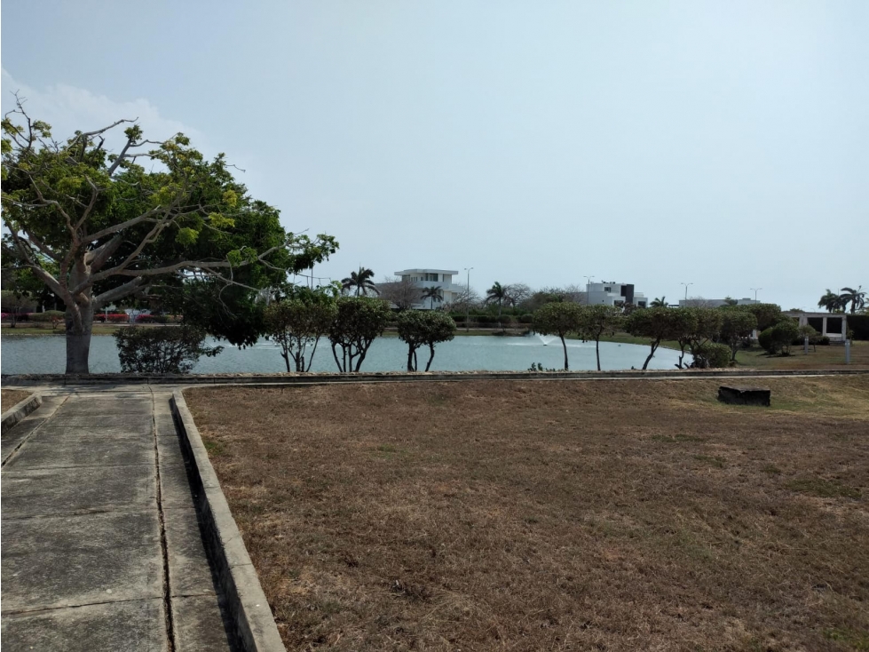 VENTA LOTE CONDOMINIO CON SALIDA DIRECTA MAR ZONA NORTE