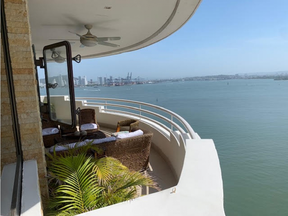 VENTA APARTAMENTO DE 4 ALCOBAS FRENTE A LA BAHIA BOCAGRANDE