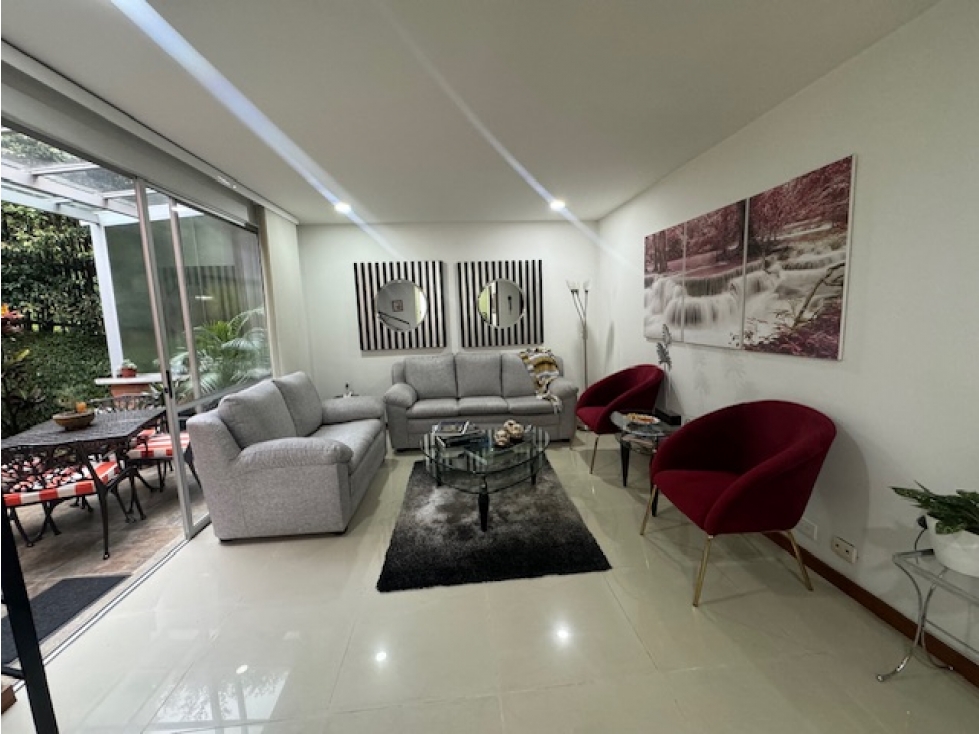 Venta casa Envigado Loma de los Benedictinos - 1