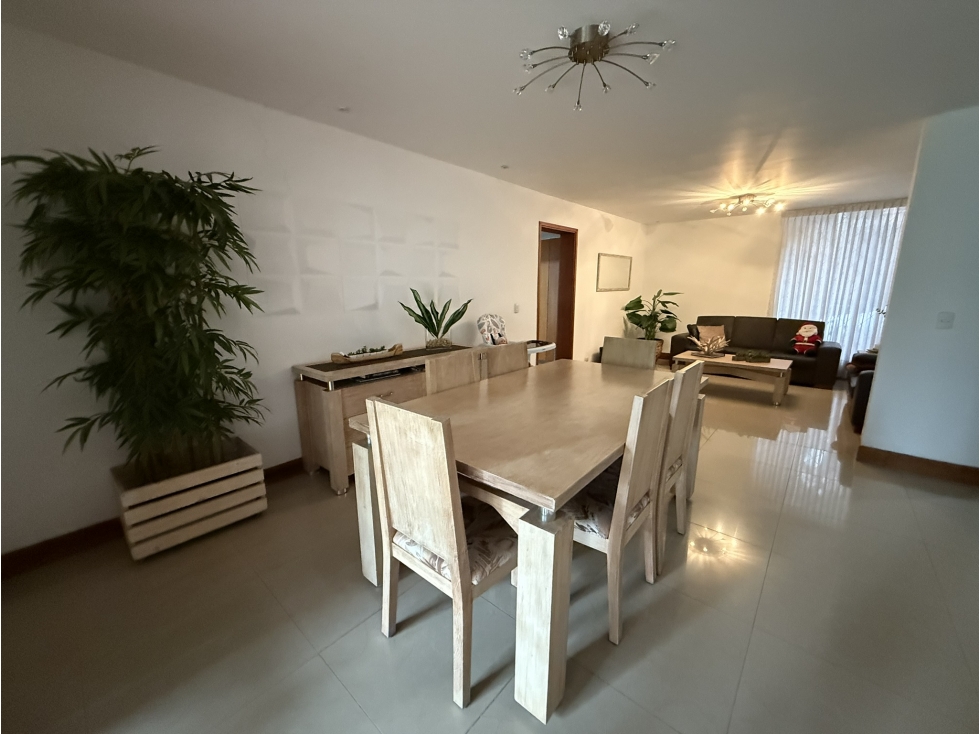 Venta de casa independiente en la Loma de Alejandría en el Poblado — foto 5