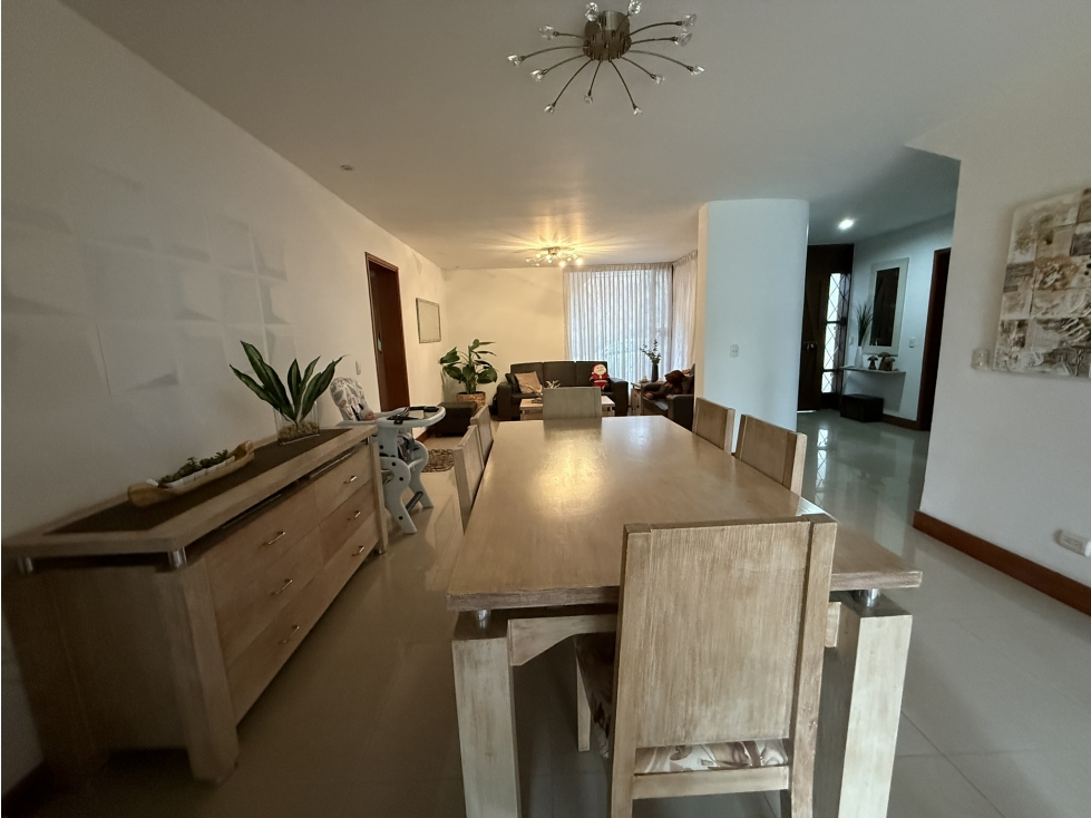 Venta de casa independiente en la Loma de Alejandría en el Poblado — foto 6