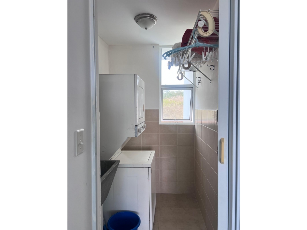 2 Bedroom/2 Fontenella apartment bath located in San Carlos - 5