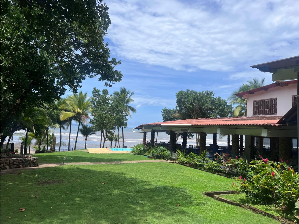 Income-Producing Oceanfront Property in Panama - 4
