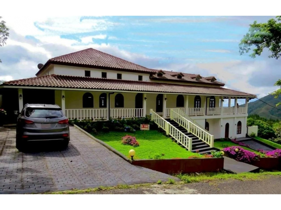 Mountain Estate w/Ocean Views Ideal for Boutique Hotel or Retreat