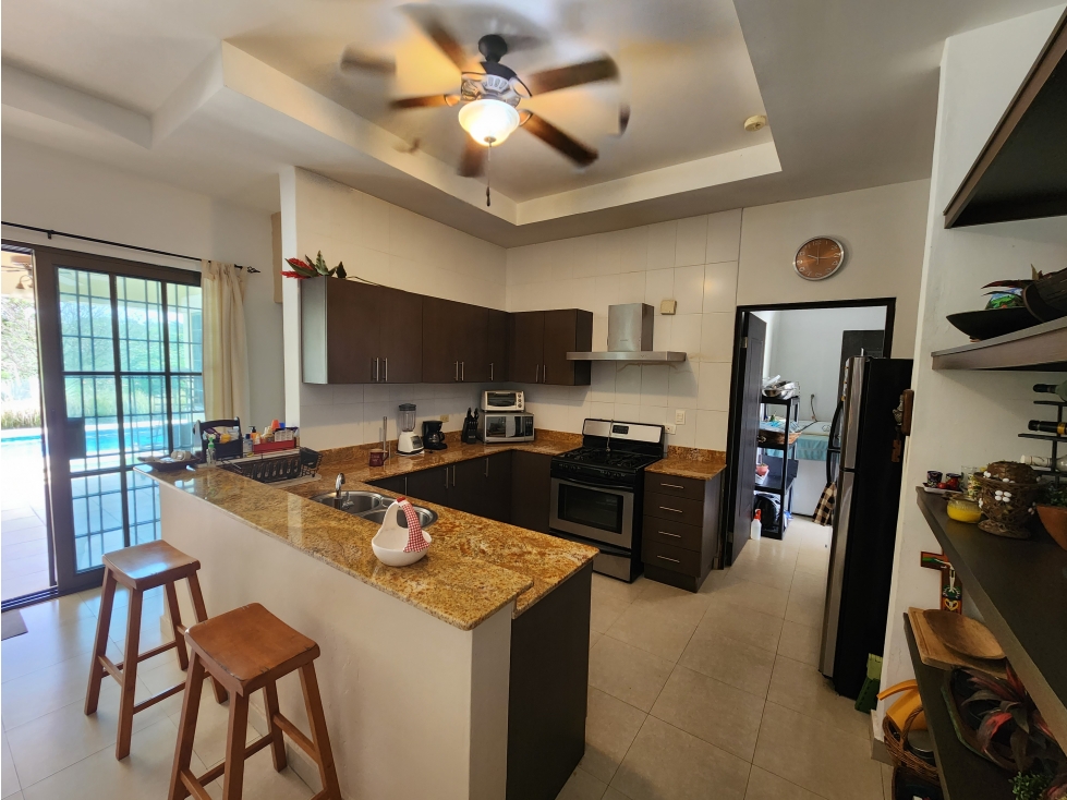 Hacienda Pacifica - 4 Bedroom Beach House with Pool — foto 3