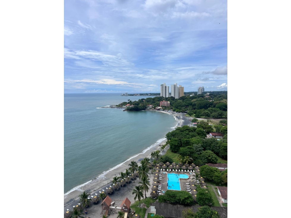 2BR Condo in PH Royal Palm, Nueva Gorgona