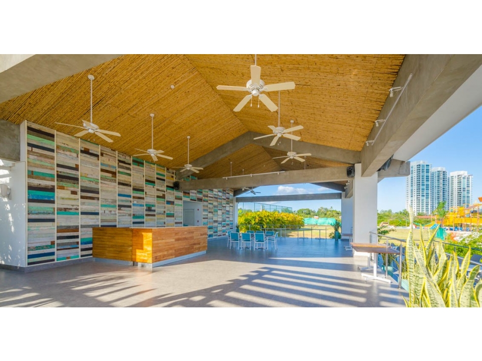 2 Bed Beach Condo - Views of Pool, Golf, Ocean - 3