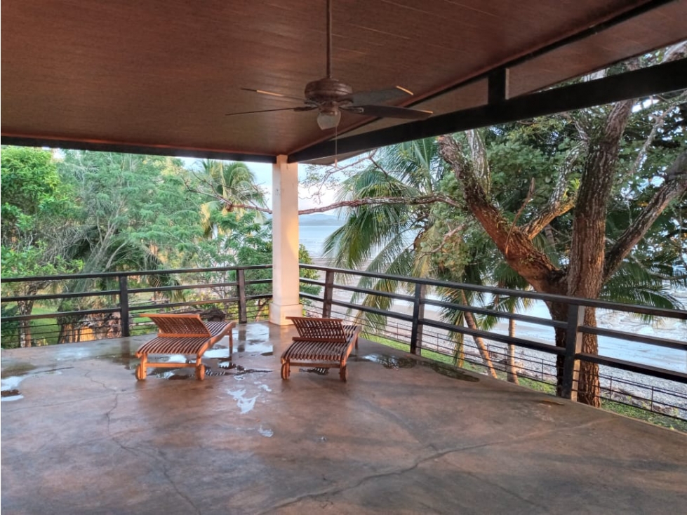 Ocean Front home in Veraguas - 5