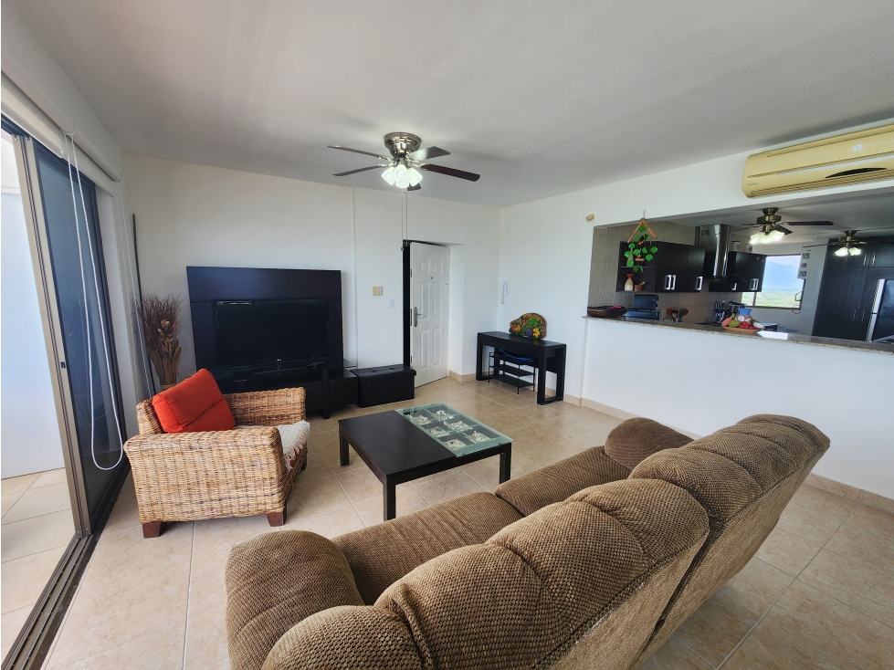 Beach Front 4 Bed Condo - Biltmore - 4