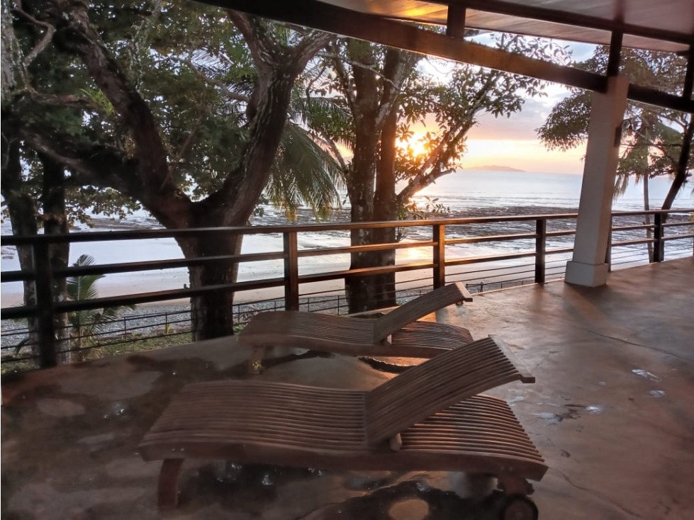 Ocean Front home in Veraguas - 6