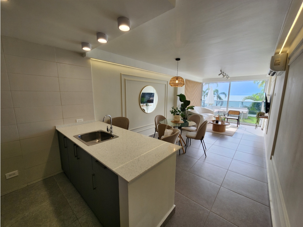 Beachfront at The Palms 1BR + Den with Ocean Views! — foto 5