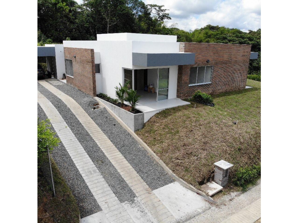 MODERNA CASA EN CERRITOS, EL TIGRE (D0014)