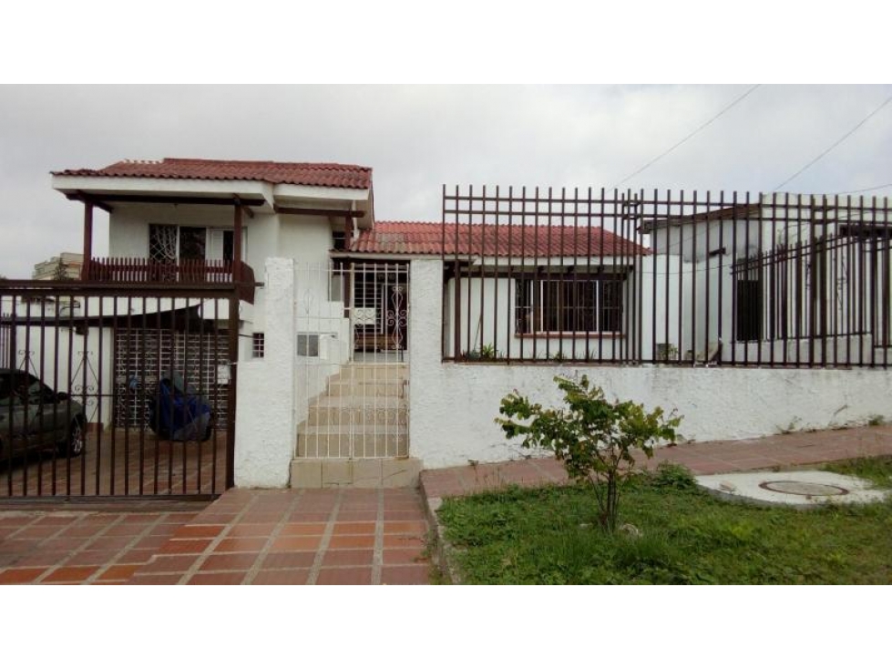 Casa en Venta en Ciudad jardin - 1