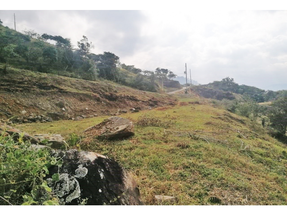 LOTES EN VENTA EN GIRARDOTA, SECTOR EL LIMONAR PARTE ALTA - 1