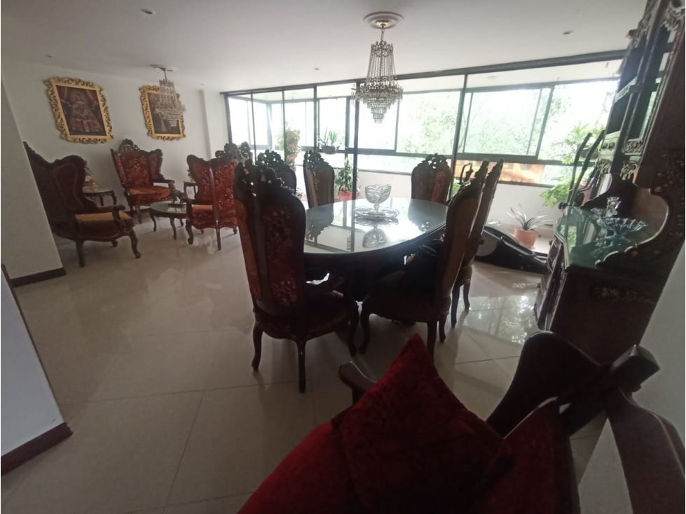 APARTAMENTO ESPACIOSO EN VENTA EN LAURELES LINDOS ACABADOS