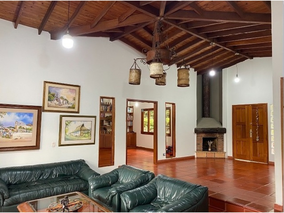 CASA CAMPESTRE EN VENTA ENVIGADO LOMA DE LAS BRUJAS