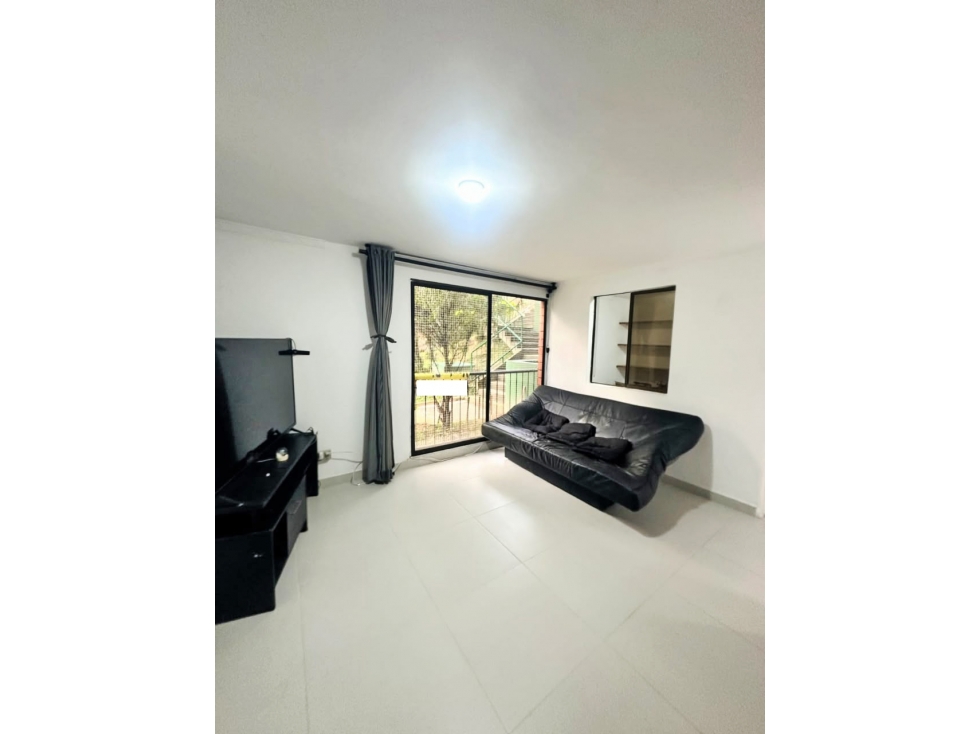 APARTAMENTO EN VENTA EN UNIDAD EN SIMÓN BOLIVAR-LA ALMERÍA