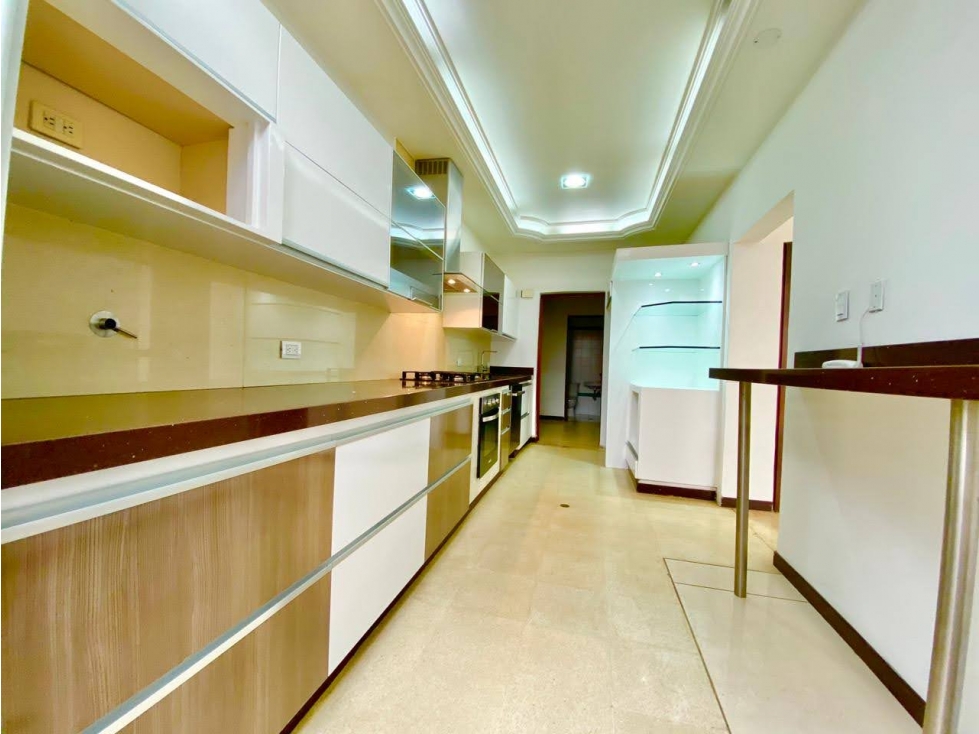 Casa en venta, el Poblado, cerca de la Avenida las palmas — foto 4