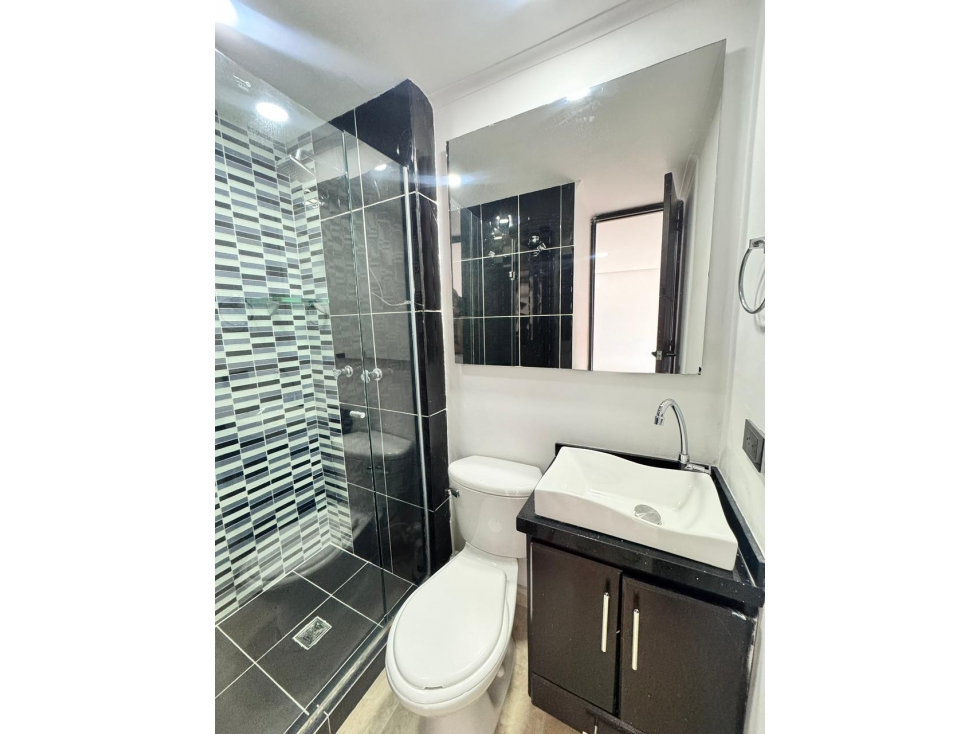 VENTA DE APARTAMENTO EN LA LOMA DE LOS BERNAL