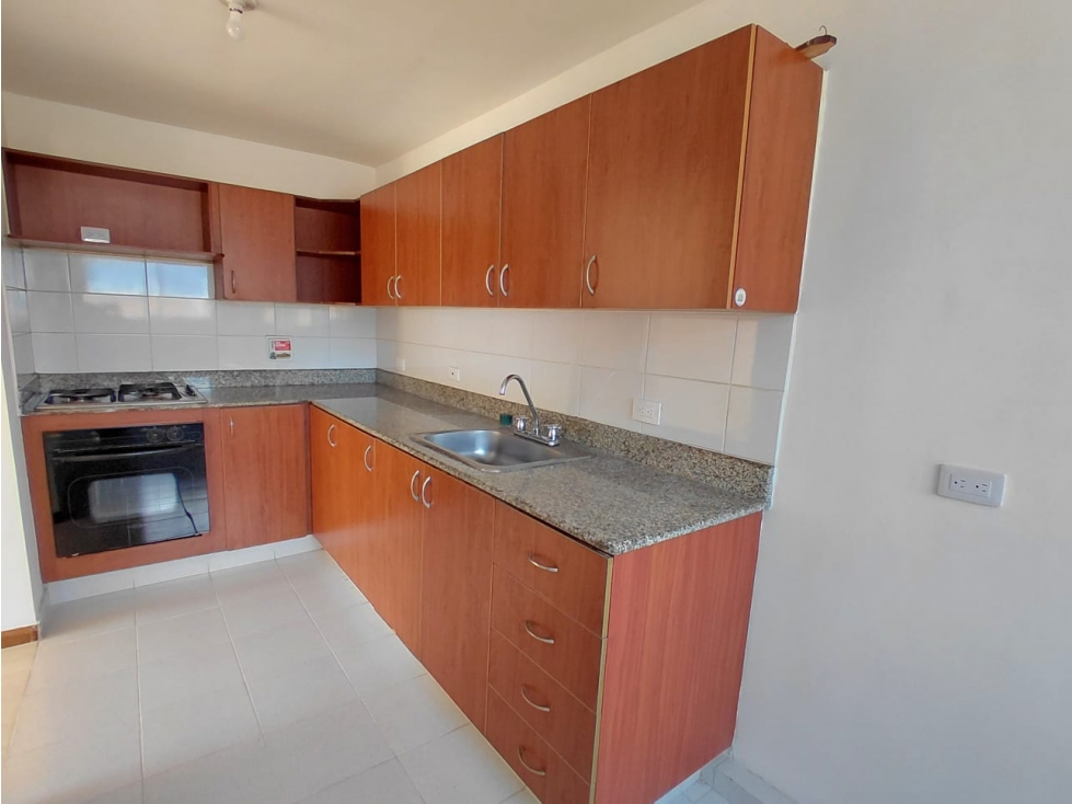 VENTA DE APARTAMENTO EN LOMA DE LOS BERNAL