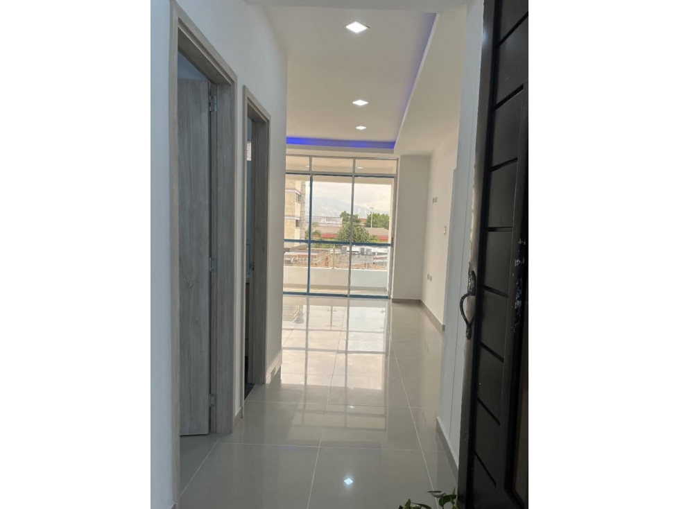 Apartamento en venta en Cristo Rey solo venta de contado — foto 5