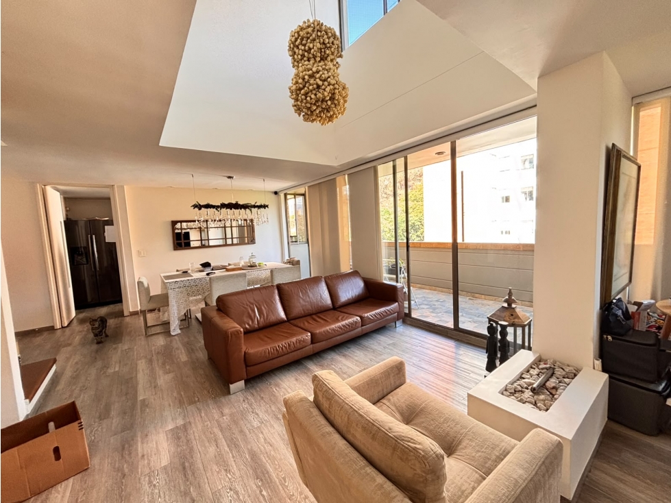 VENDO APARTAMENTO EN EL POBLADO, LOMA DEL ENCIERRO, 133MTS — foto 2