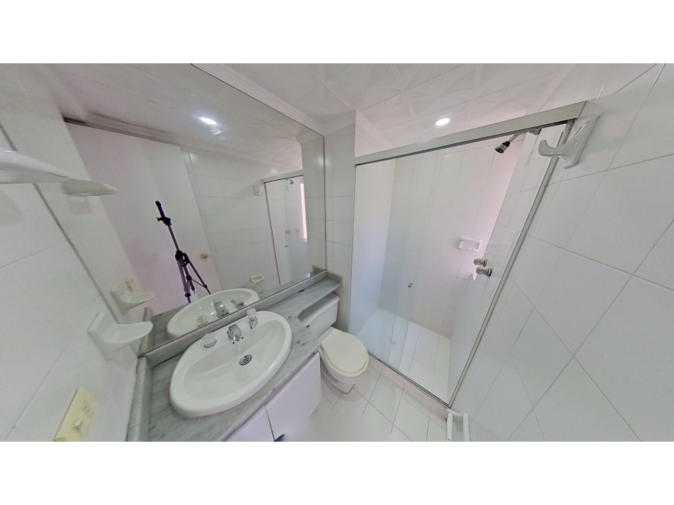 VENTA DE APARTAMENTO EN LOMA DE LOS BERNAL — foto 5