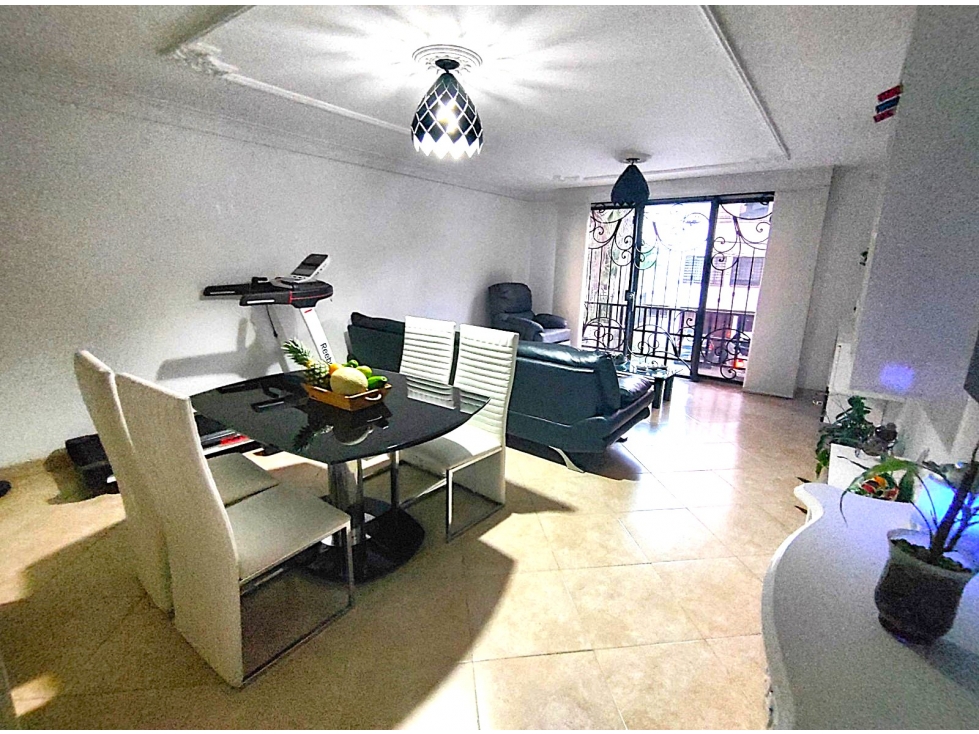 Casa en venta Medellín, Almeria 180 m2, piso 2, 5 alcobas