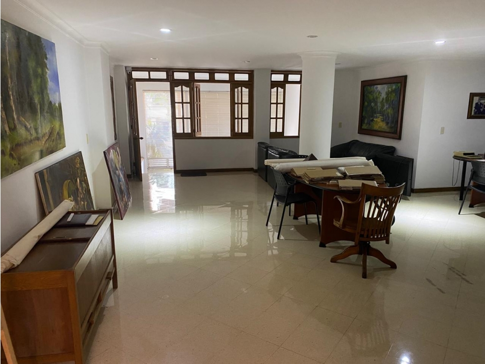 OFICINA-LOCAL EN VENTA EN EL CORAZÓN DE LAURELES — foto 2