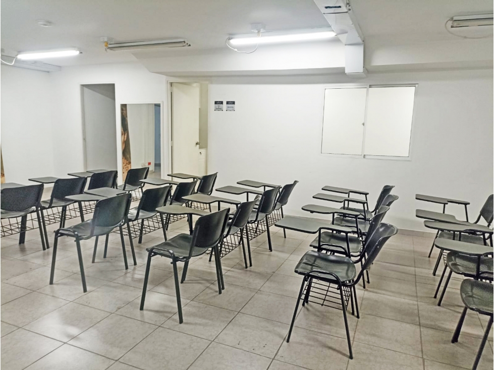 OFICINA GRAN ÁREA EN VENTA CON TERRAZA EN EL CENTRO CERCA AV ORIENTAL — foto 2