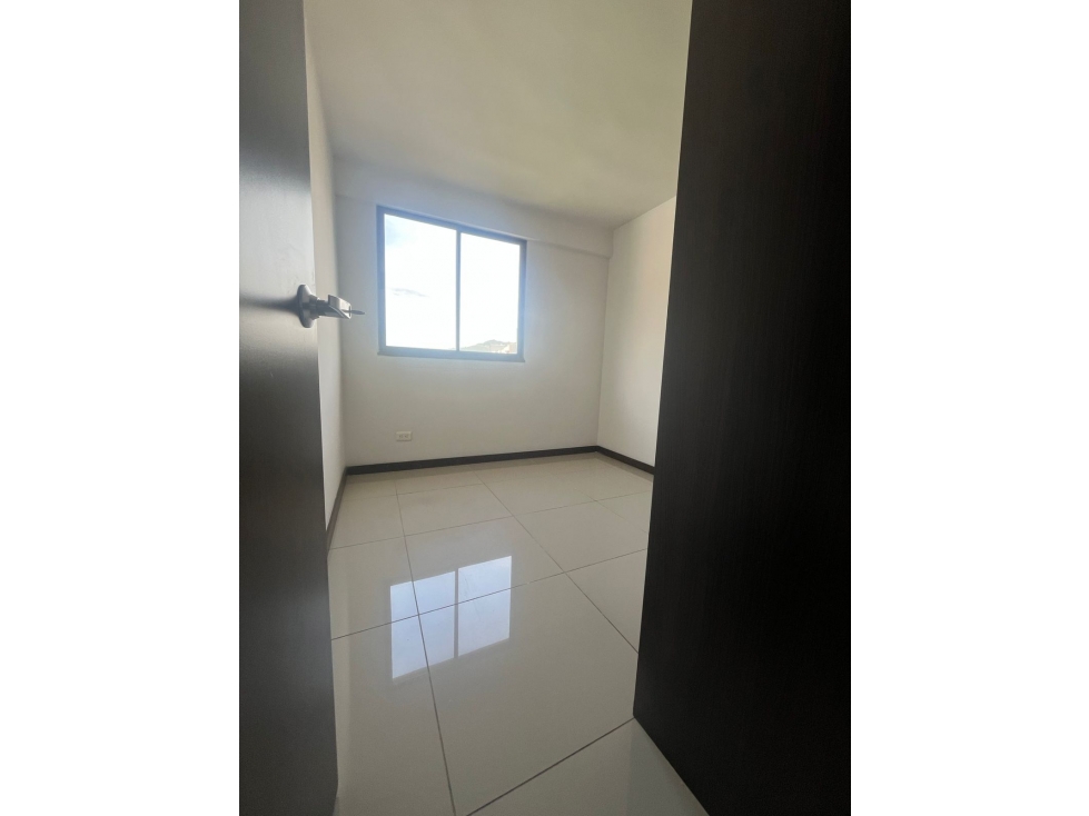 VENTA APARTAMENTO CEIBA DEL NORTE NIQUIA BELLO — foto 3