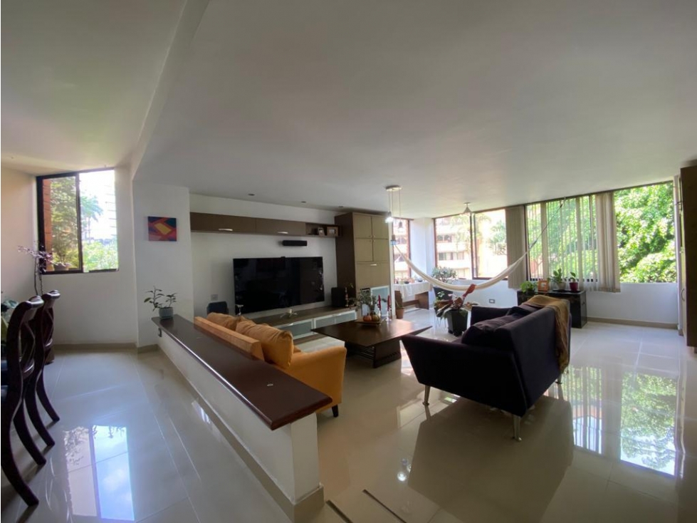 APARTAMENTO EN VENTA EL POBLADO SECTOR LA VISITACIÓN — foto 2