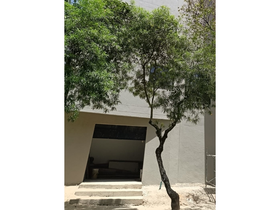 LOCAL ESQUINERO EN PRIMER PISO EN BELÉN LA GLORIA PARA ESTRENAR — foto 2