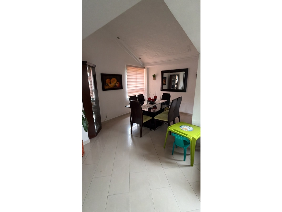 EN VENTA APARTAMENTO PENTHOUSE DÚPLEX EN LAURELES, SEGUNDO PARQUE — foto 2