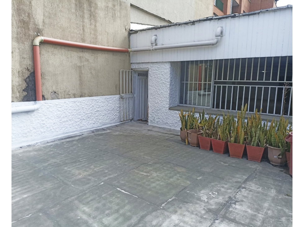 3 OFICINAS JUNTAS EN VENTA EN MALL CERCA DEL PARQUE DEL POBLADO — foto 3