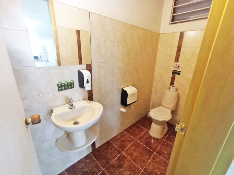 3 OFICINAS JUNTAS EN VENTA EN MALL CERCA DEL PARQUE DEL POBLADO — foto 6