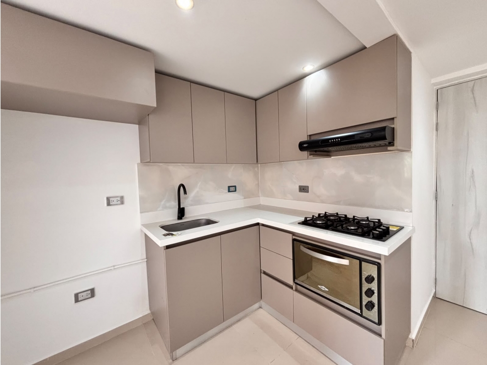 VENDO APARTAMENTO EN SABANETA, LOMA DE SAN JOSÉ — foto 2