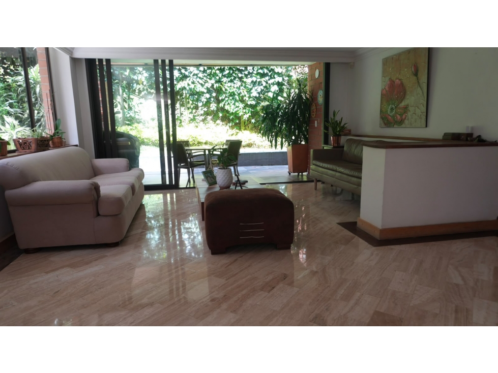 VENDO APARTAMENTO EN EL POBLADO, 270MTS, 4 HABITACIONES