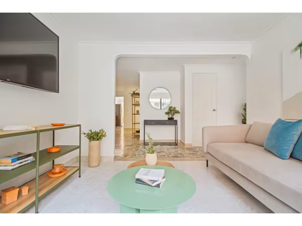 APARTAMENTO EN VENTA EN LAURELES PRIMER PISO CON TERRAZA — foto 3