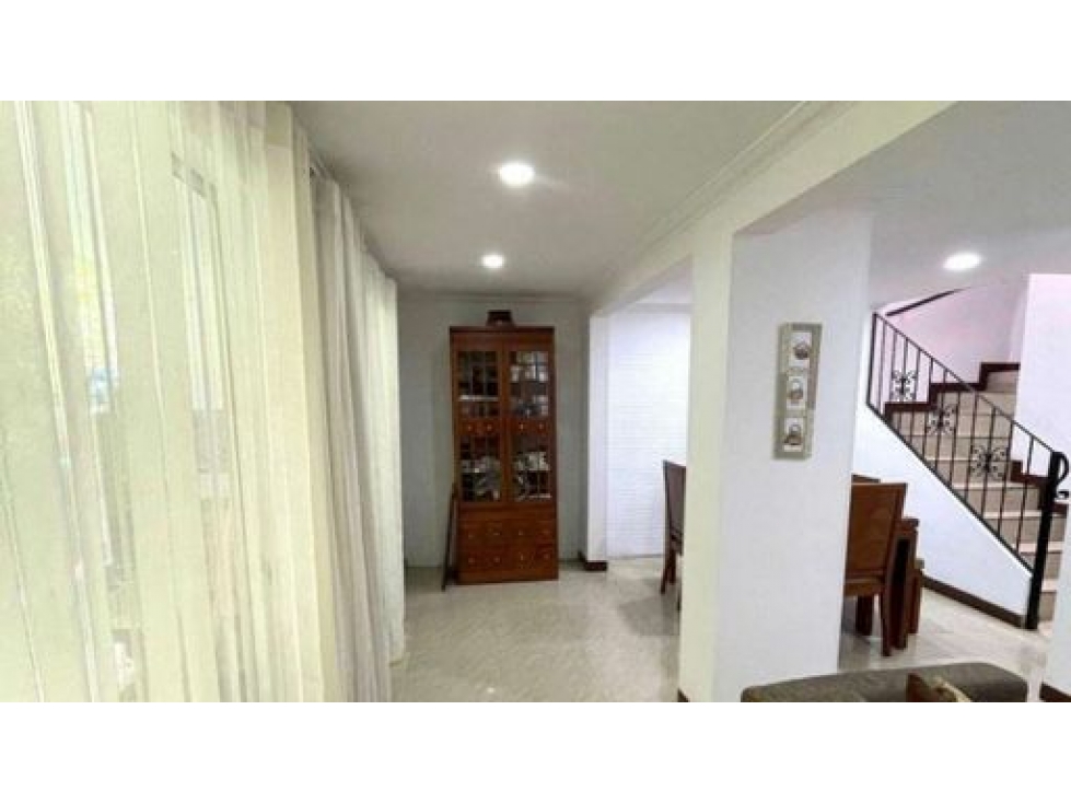 Casa de 2 niveles en venta en Calasanz parte baja, venta de contado!! — foto 4