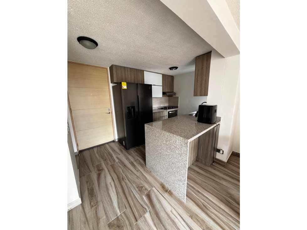 VENTA DE APARTAMENTO LOMA DE LOS BERNAL — foto 5