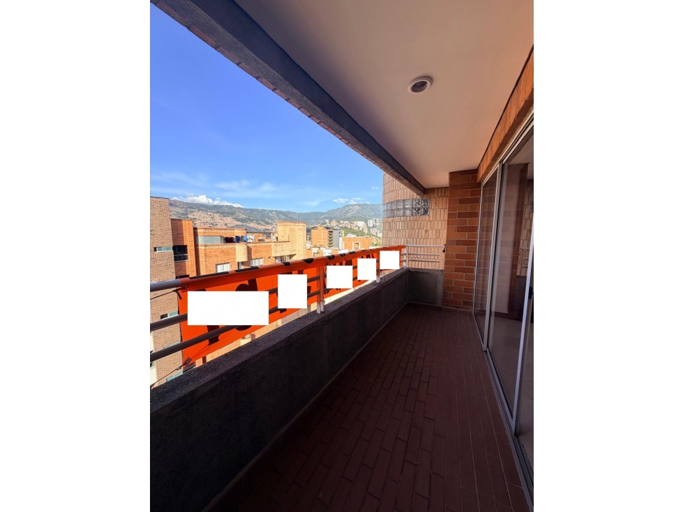 VENDO LINDÍSIMO APARTAMENTO EN EL CORAZÓN DE LAURELES, PISO ALTO — foto 3