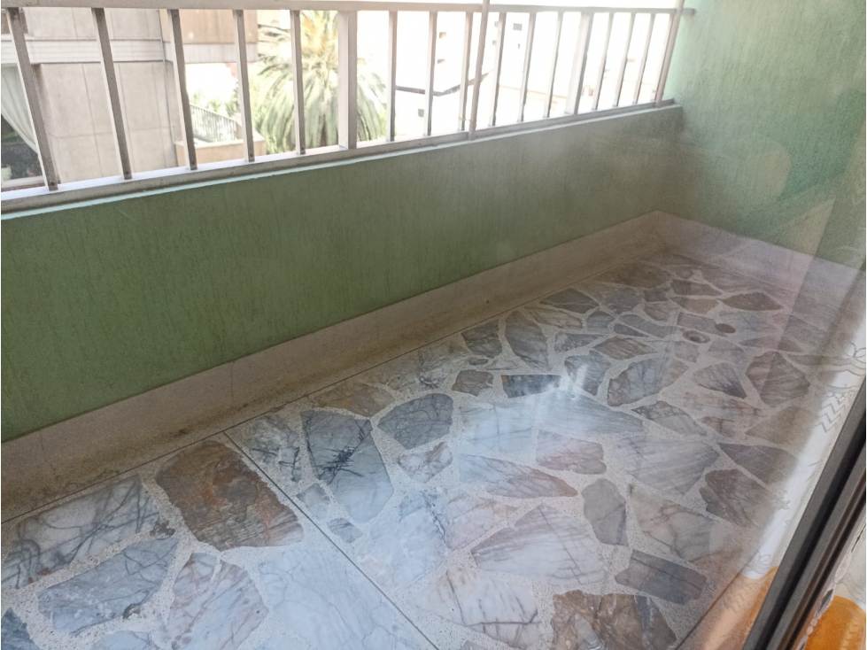 VENDO APARTAMENTO EN EL CENTRO CERCA DE LA CLÍNICA SOMA — foto 4