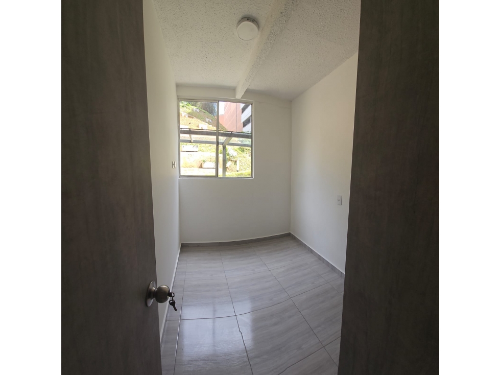 VENDO APARTAMENTO EN BELLO, SECTOR LOS PUERTOS, PRIMER PISO, PARQ — foto 4
