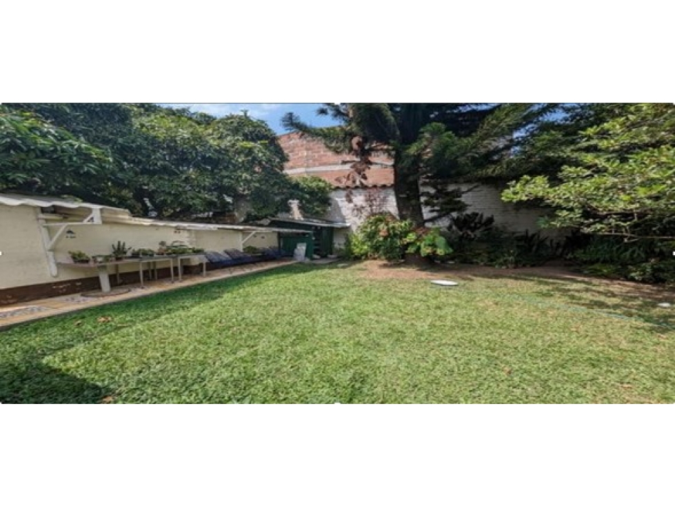 CASA LOTE EN VENTA EN BOSTON, CERCA DEL CENTRO DE MEDELLÍN — foto 2